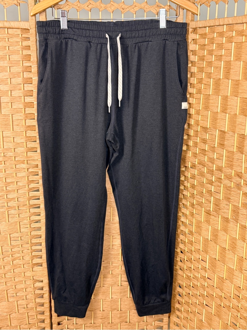 #311 Vuori Performance Joggers Black Heather Size Large